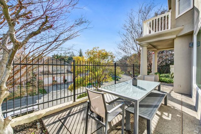 2905 Quail Hollow Dr, Fairfield, CA 94534