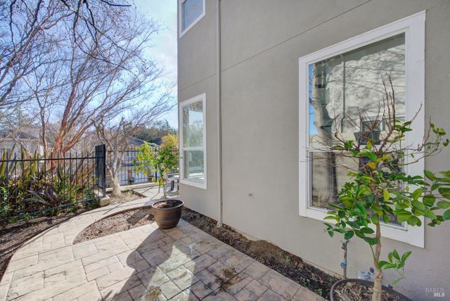 2905 Quail Hollow Dr, Fairfield, CA 94534