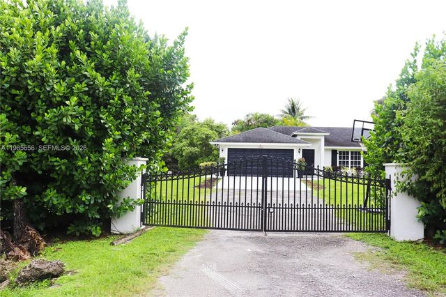 16930 W Mead Hill Dr, Loxahatchee, FL 33470