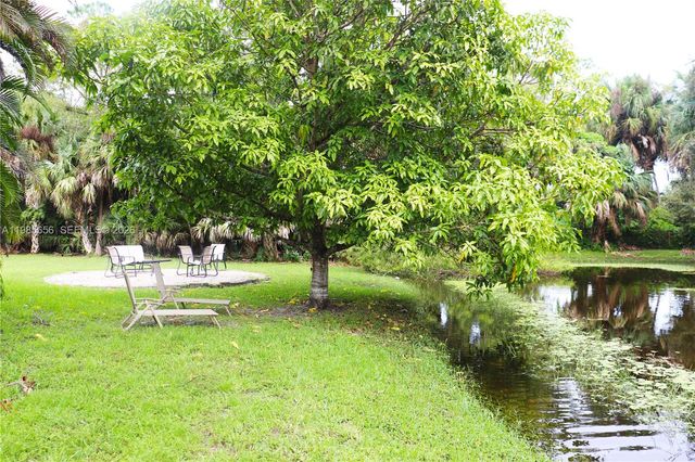 16930 W Mead Hill Dr, Loxahatchee, FL 33470