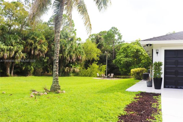 16930 W Mead Hill Dr, Loxahatchee, FL 33470