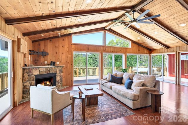58 Camby Drive, Fairview, NC 28730