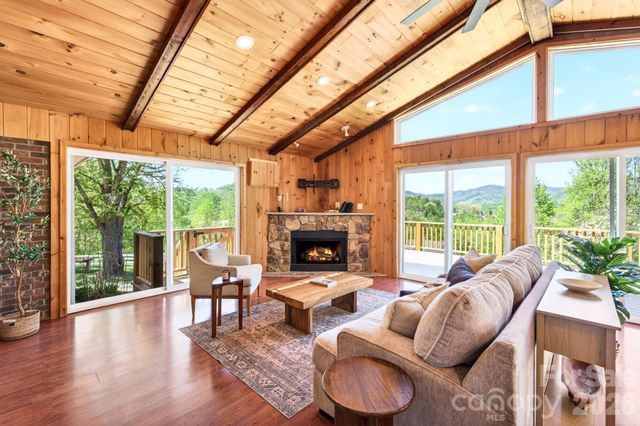 58 Camby Drive, Fairview, NC 28730