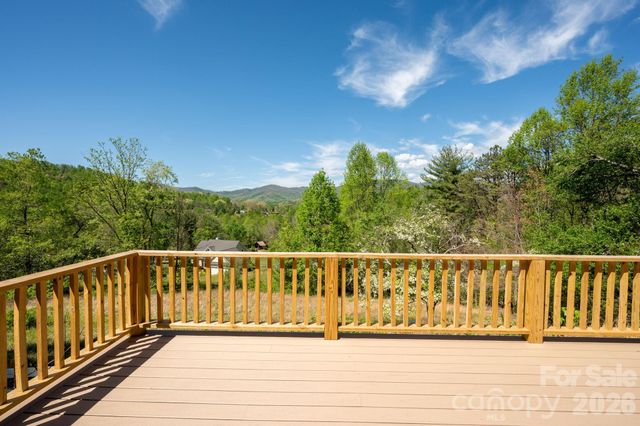 58 Camby Drive, Fairview, NC 28730