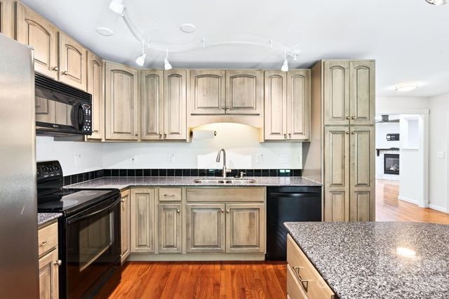 58 Camby Drive, Fairview, NC 28730