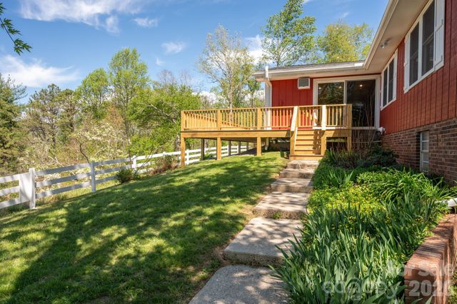 58 Camby Drive, Fairview, NC 28730