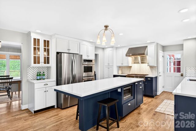 58 Camby Drive, Fairview, NC 28730