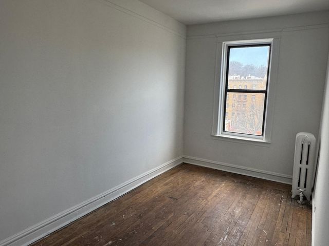1825 Riverside Dr Apt 5B, New York City, NY 10034