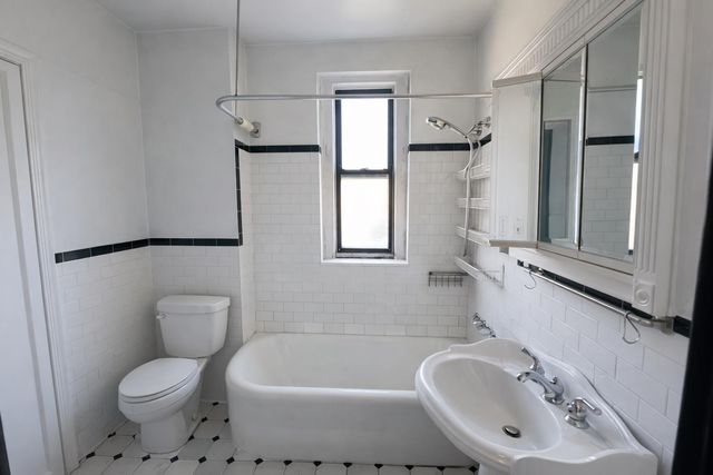 1825 Riverside Dr Apt 5B, New York City, NY 10034