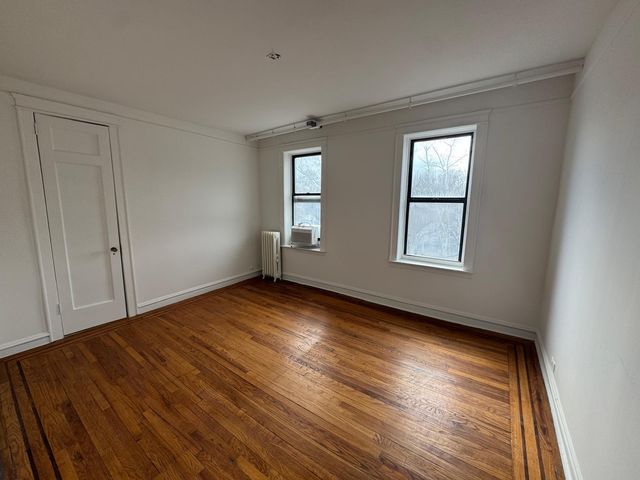1825 Riverside Dr Apt 5B, New York City, NY 10034