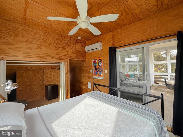 15188 LAKE DR, Scotland, MD 20687