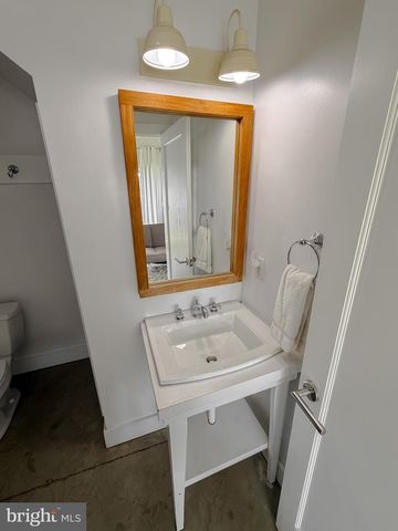 15188 LAKE DR, Scotland, MD 20687