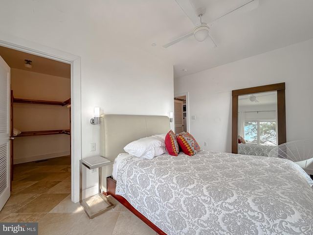 15188 LAKE DR, Scotland, MD 20687