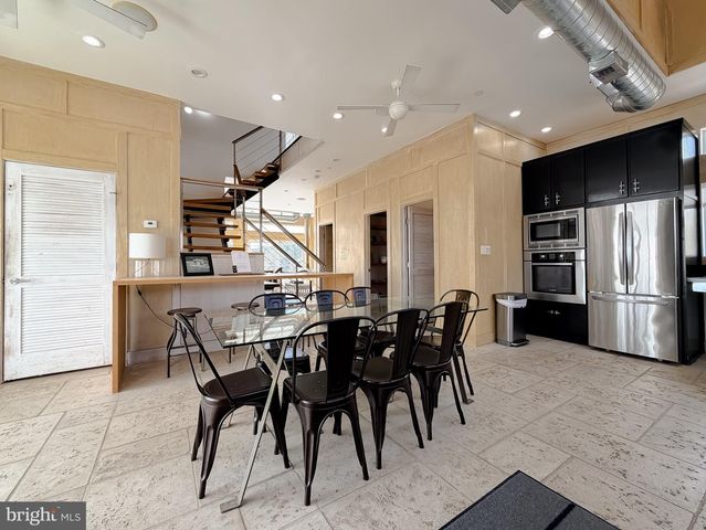 15188 LAKE DR, Scotland, MD 20687