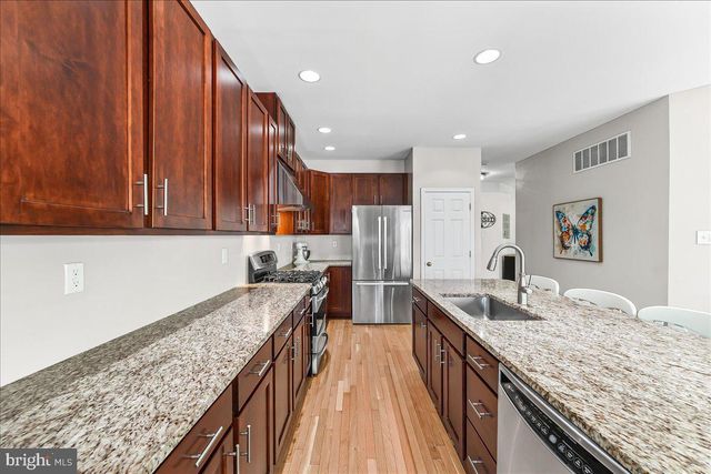237 DEEPDALE DR, Kennett Square, PA 19348