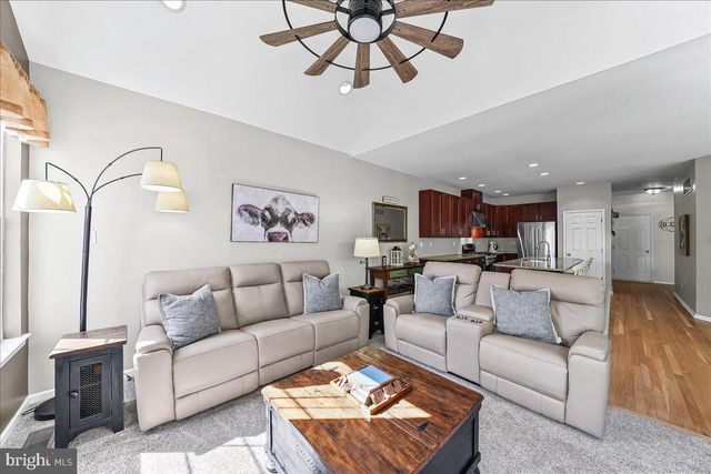 237 DEEPDALE DR, Kennett Square, PA 19348