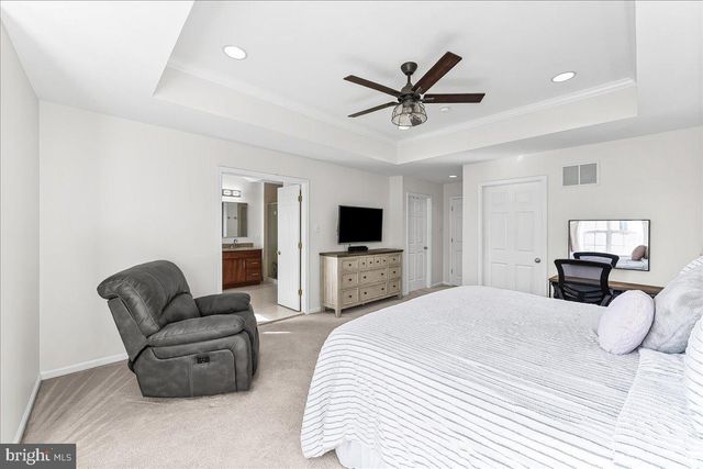 237 DEEPDALE DR, Kennett Square, PA 19348