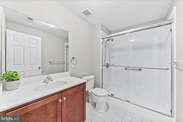 237 DEEPDALE DR, Kennett Square, PA 19348