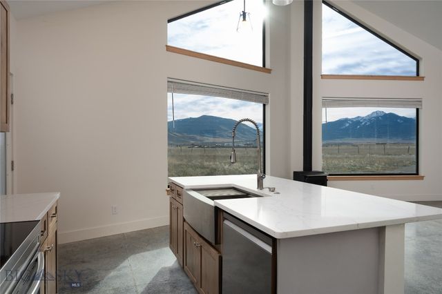 138 Inverness, Livingston, MT 59047