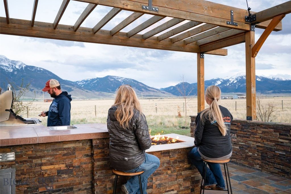 138 Inverness, Livingston, MT 59047 photo 14