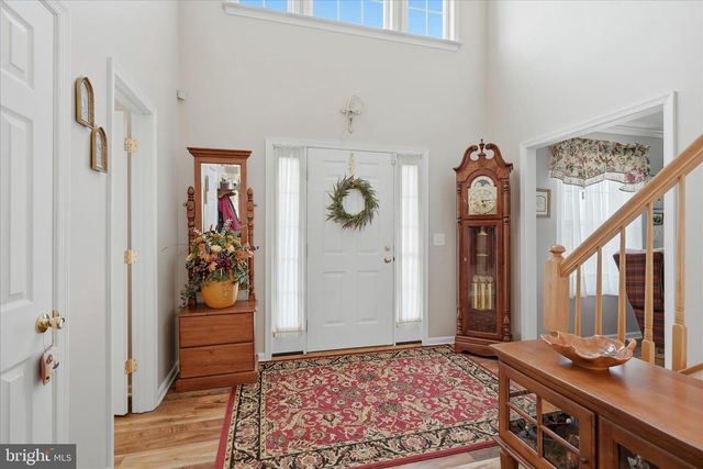 577 PINNACLE DR, Bunker Hill, WV 25413