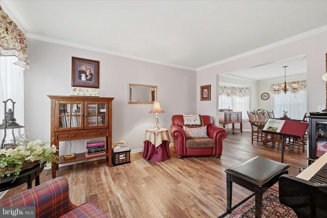 577 PINNACLE DR, Bunker Hill, WV 25413