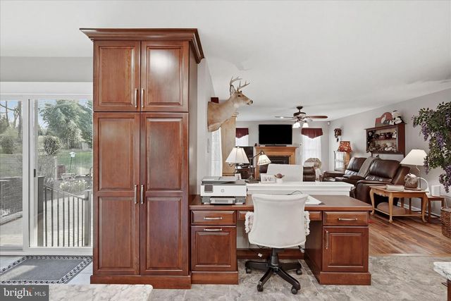 577 PINNACLE DR, Bunker Hill, WV 25413