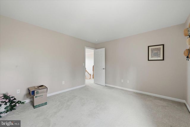 577 PINNACLE DR, Bunker Hill, WV 25413