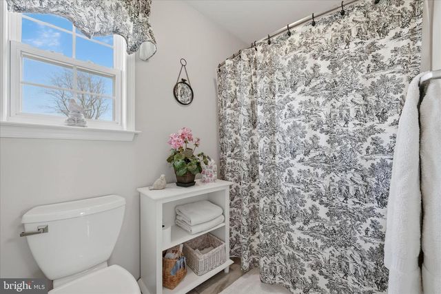 577 PINNACLE DR, Bunker Hill, WV 25413
