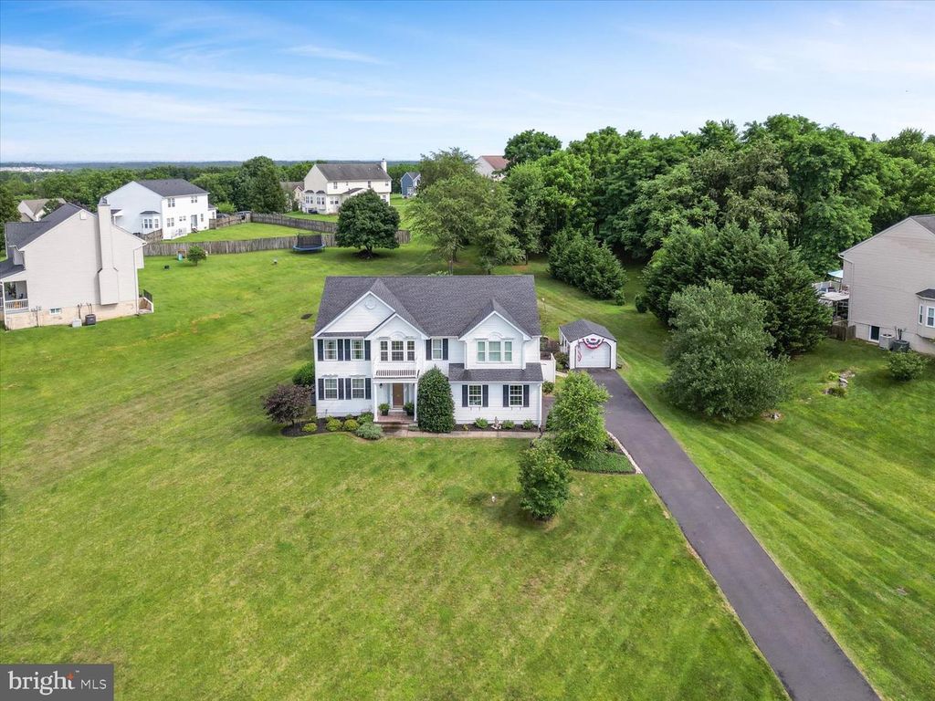 Image 1 of property listing at 577 PINNACLE DR, Bunker Hill, WV 25413