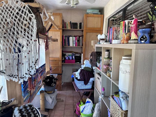 2480 W 67th Pl 23-12, Hialeah, FL 33016