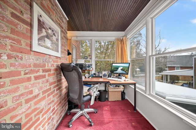 6715 QUEENS CHAPEL RD, Hyattsville, MD 20782