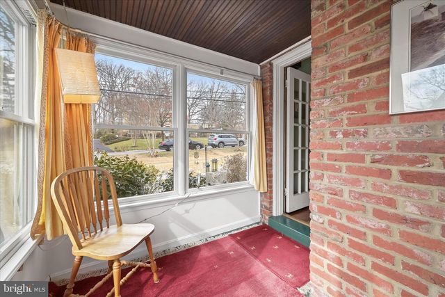 6715 QUEENS CHAPEL RD, Hyattsville, MD 20782