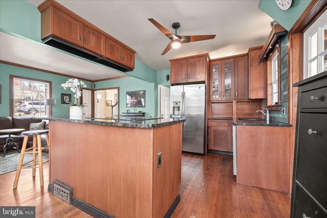 6715 QUEENS CHAPEL RD, Hyattsville, MD 20782