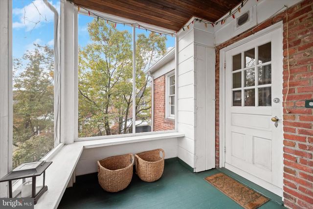 6715 QUEENS CHAPEL RD, Hyattsville, MD 20782