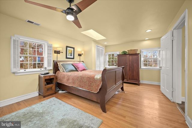 6715 QUEENS CHAPEL RD, Hyattsville, MD 20782