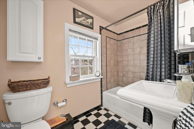 6715 QUEENS CHAPEL RD, Hyattsville, MD 20782