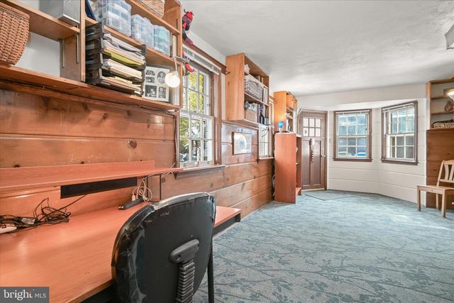 6715 QUEENS CHAPEL RD, Hyattsville, MD 20782