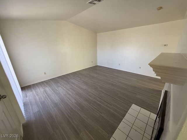 275 North LAMB BL Boulevard C, Las Vegas, NV 89110