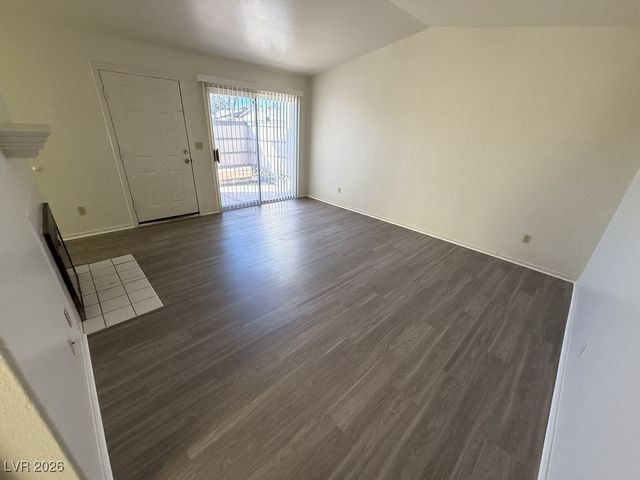 275 North LAMB BL Boulevard C, Las Vegas, NV 89110