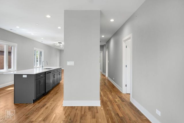 8734 Kimball Avenue 2, Skokie, IL 60076