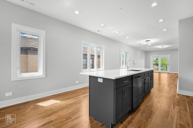8734 Kimball Avenue 2, Skokie, IL 60076
