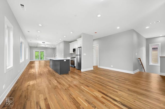 8734 Kimball Avenue 2, Skokie, IL 60076