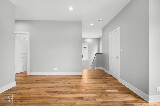 8734 Kimball Avenue 2, Skokie, IL 60076