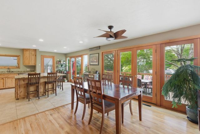 930 NE Wesley Lane, Grants Pass, OR 97526