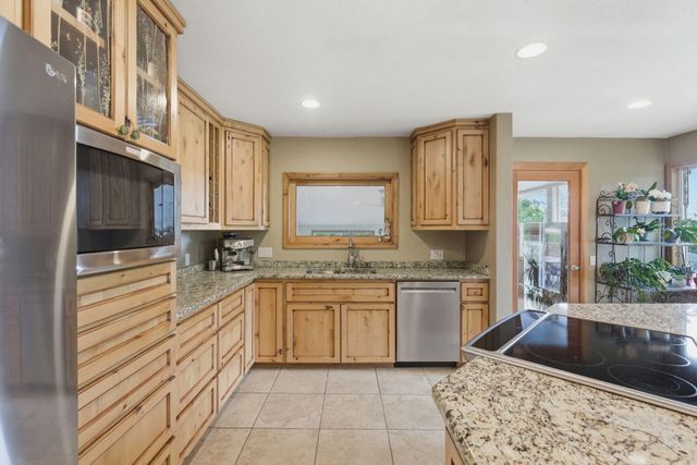 930 NE Wesley Lane, Grants Pass, OR 97526