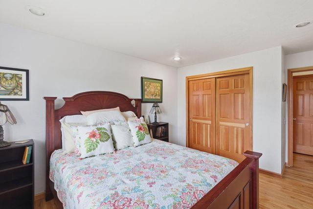 930 NE Wesley Lane, Grants Pass, OR 97526