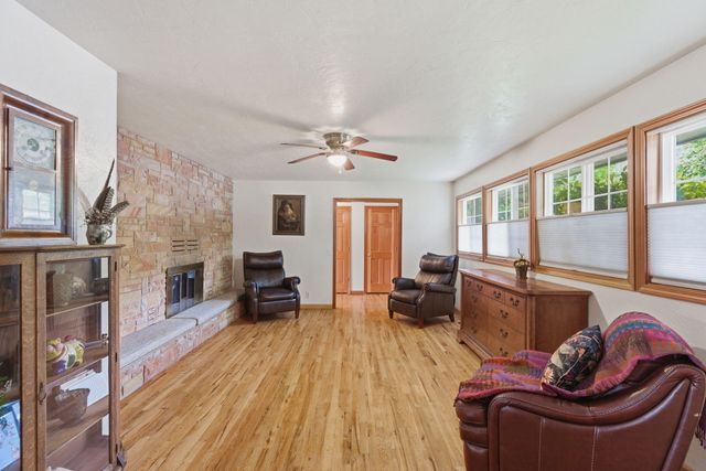 930 NE Wesley Lane, Grants Pass, OR 97526