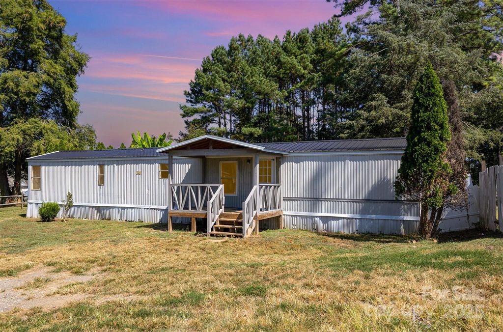 364 Paraham Road S, York, SC 29745