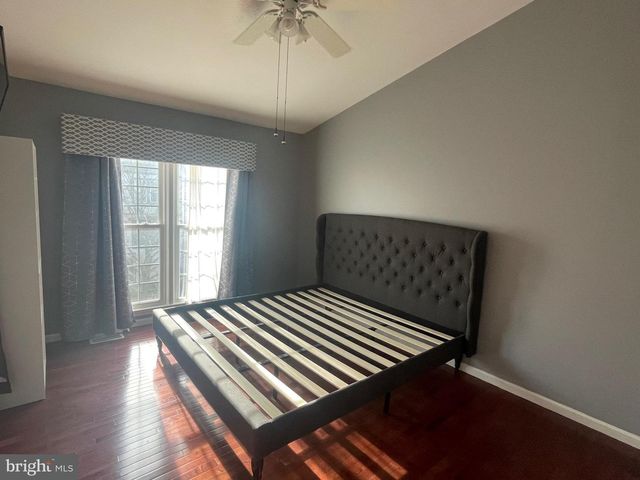 3861 WAYTHORN PL, Fairfax, VA 22033